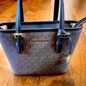 MICHAEL KORS Collection Jet Set Travel Small MK Logo Top-Zip Tote Bag